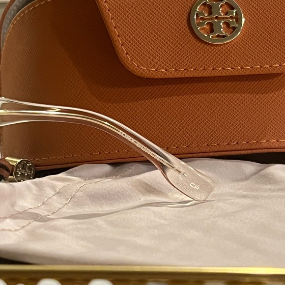 Tory Burch Clear and Green Sunglasses - Picture 9 of 12